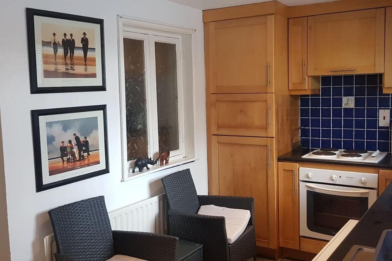 Cosy Townhouse On The Hill In Ireland Villa Banagher Exteriör bild